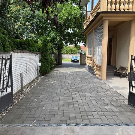 Apartmany Diana Dunajská Streda Extérieur photo