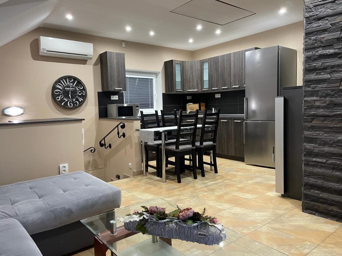 Apartmany Diana Dunajská Streda Extérieur photo